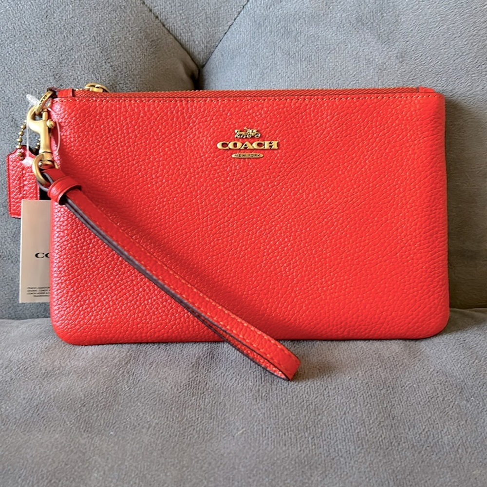 NWT Coach Polished Pebble Leather Wristlet